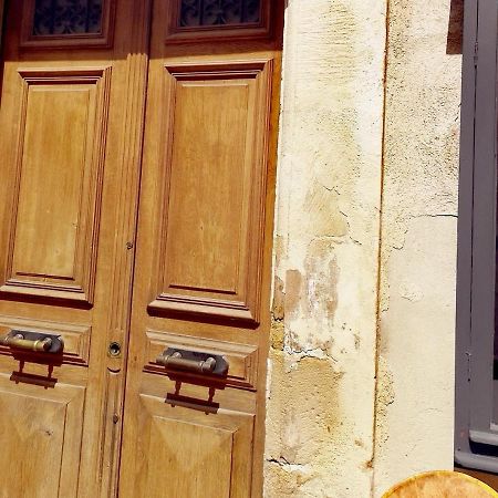 Ancienne Maison De Maitres Lourmarin Exterior photo